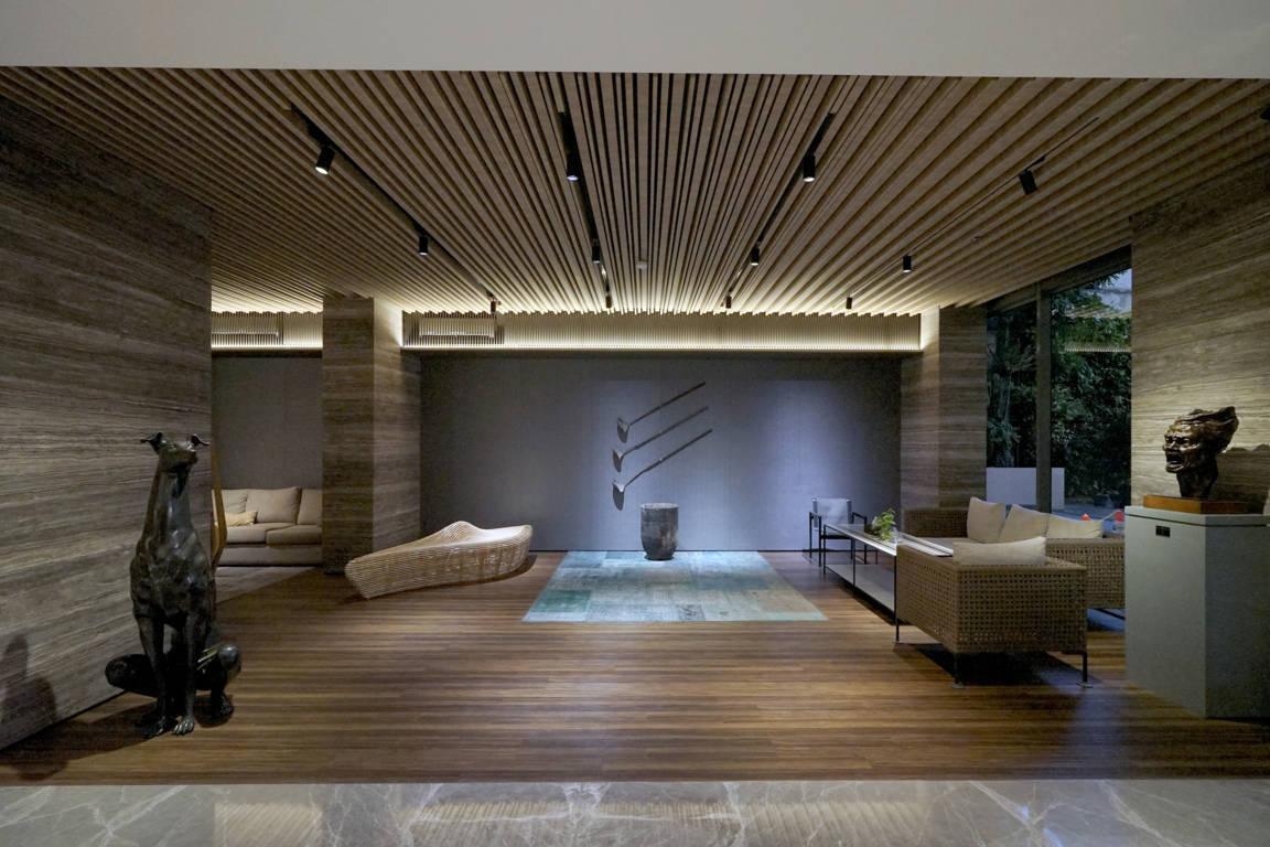 Djuragan Kamar - D'Paragon Uttara Image